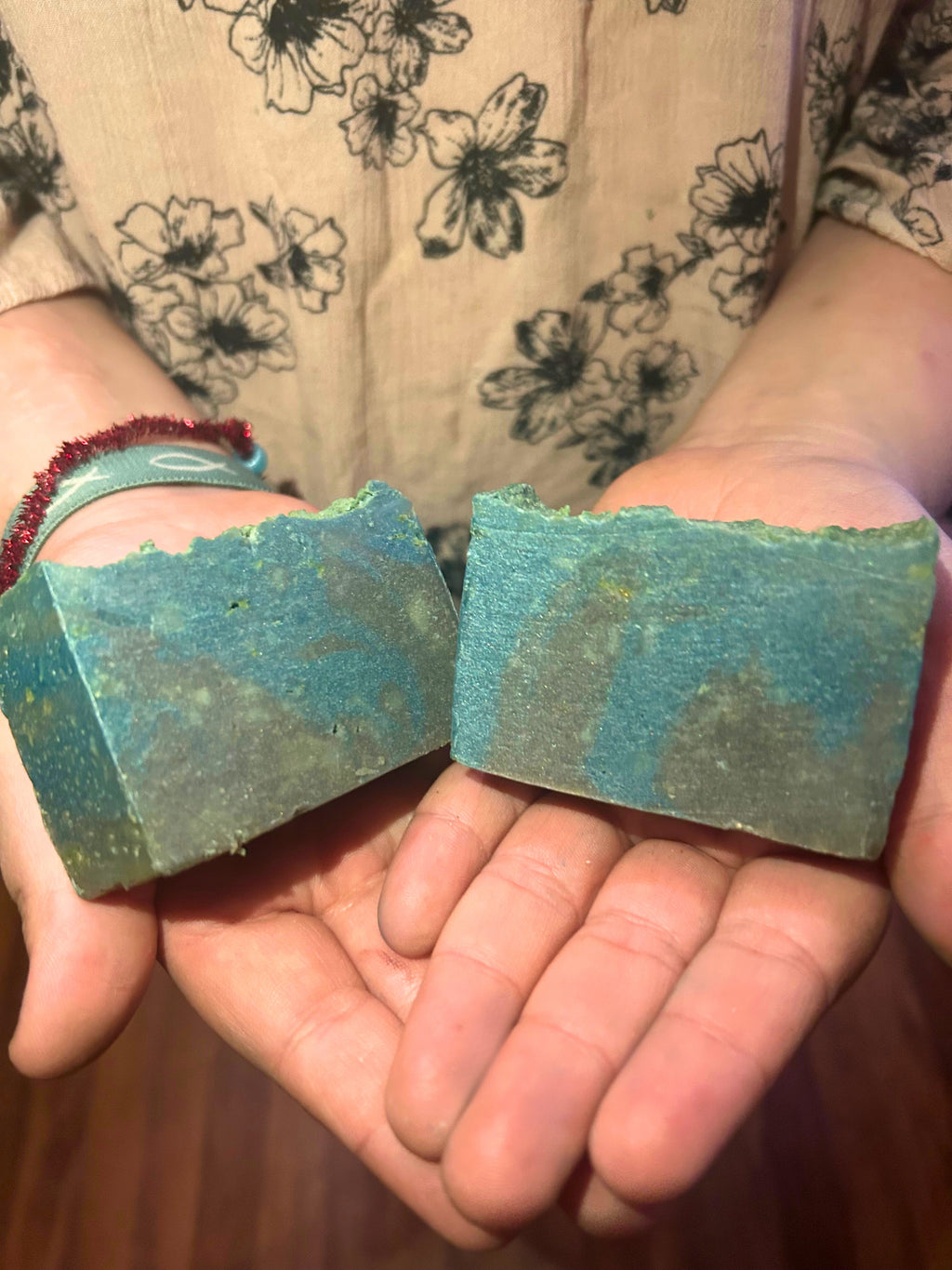 Leather & Sweet Tobacco